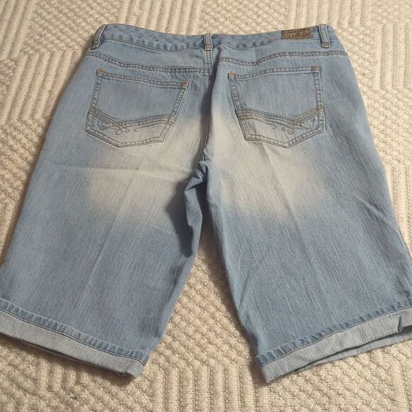 TOMMY HILFIGER Shorts Womens 10 Blue Bermuda Denim Cuffed Casual Mid Rise Zip - Picture 2 of 10
